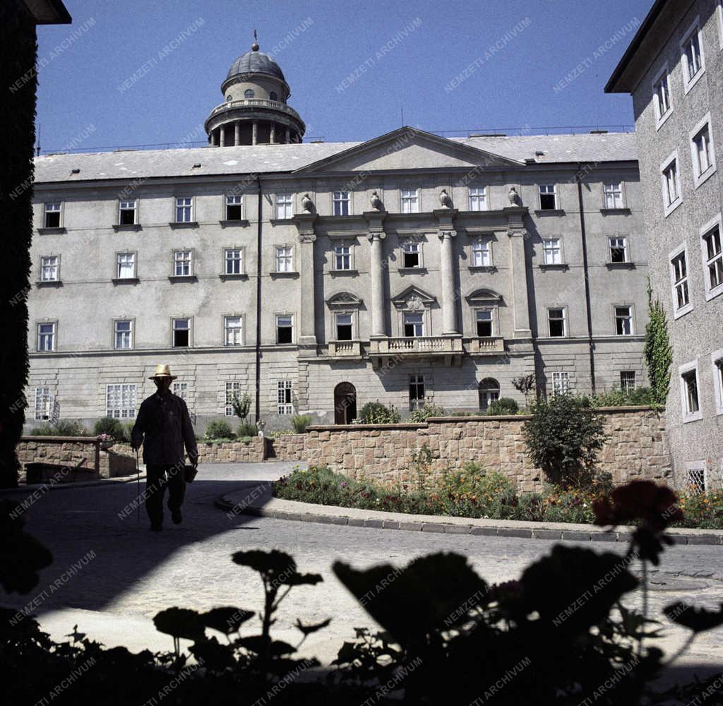 Egyház - Pannonhalmi Bencés Főapátság