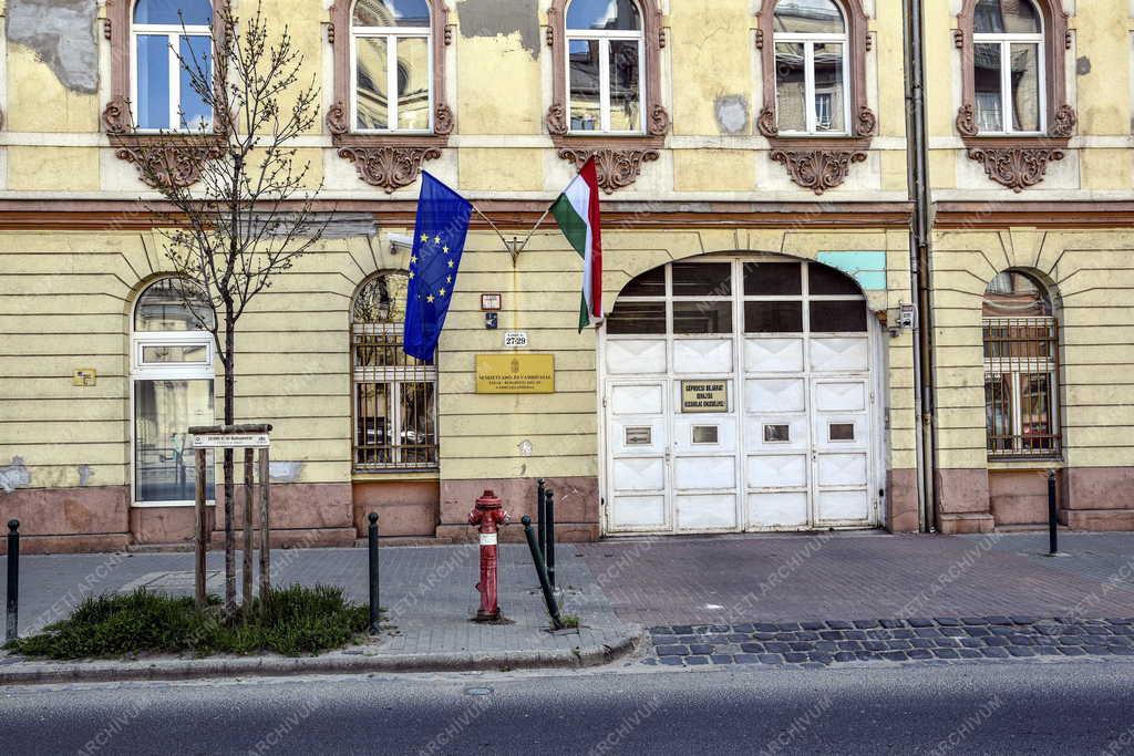 Közigazgatás - Észak Budapesti Adó- és Vámigazgatóság