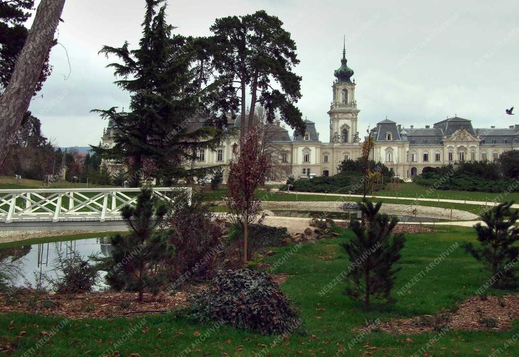 Park - Keszthely - Megújult a Festetics-kastély parkja