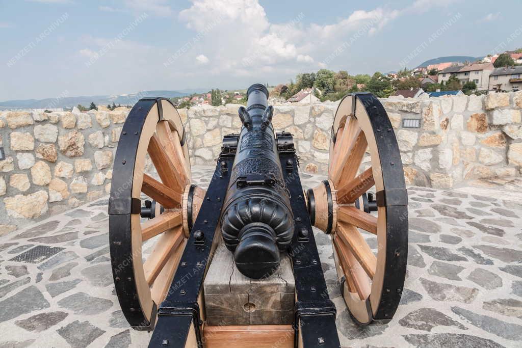 Eger - Tábori ágyú az egri várban