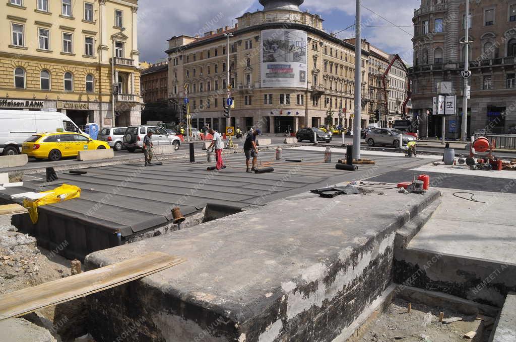 Településfejlesztés - Budapest - Megújul a Blaha Lujza tér