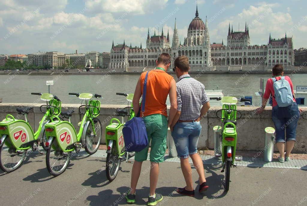 Közlekedés - Budapest - MOL Bubi közbringarendszer 