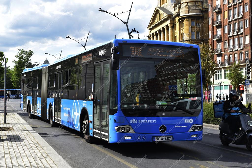 Közlekedés - Budapest - Közvetlen Airport Express autóbuszjárat a repülőtérre