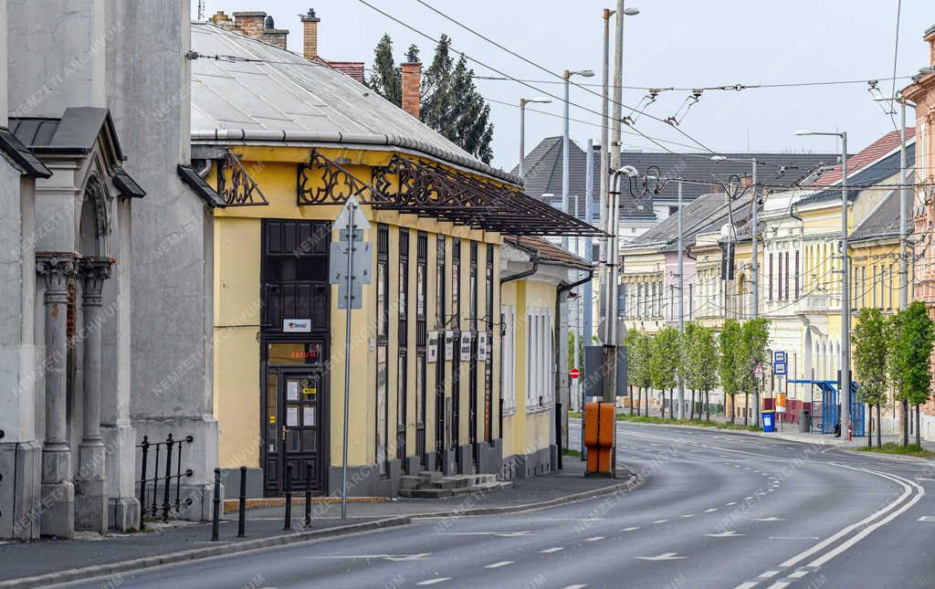 Világjárvány - Debrecen - Kijárási korlátozás