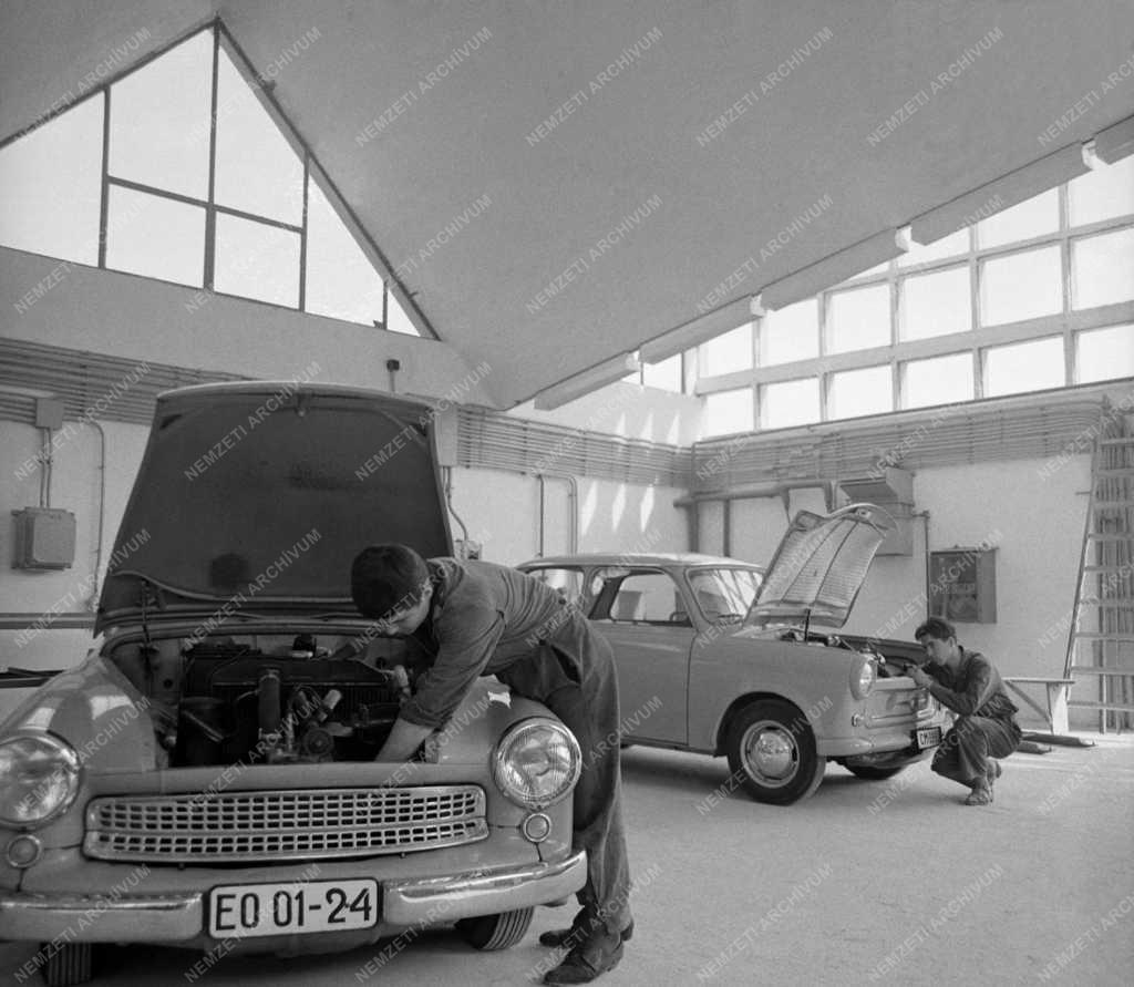 Szolgáltatás - Új autószerviz Veszprémben