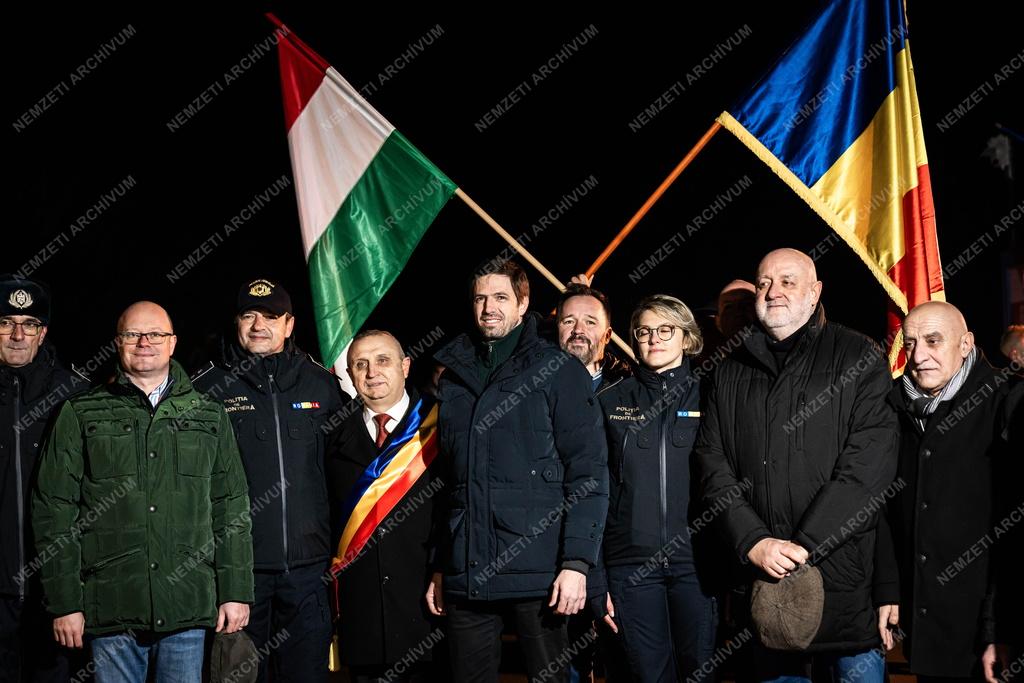 Románia csaknem 40 határátkelőhelyén szűnik meg a rendszeres határellenőrzés január elsején