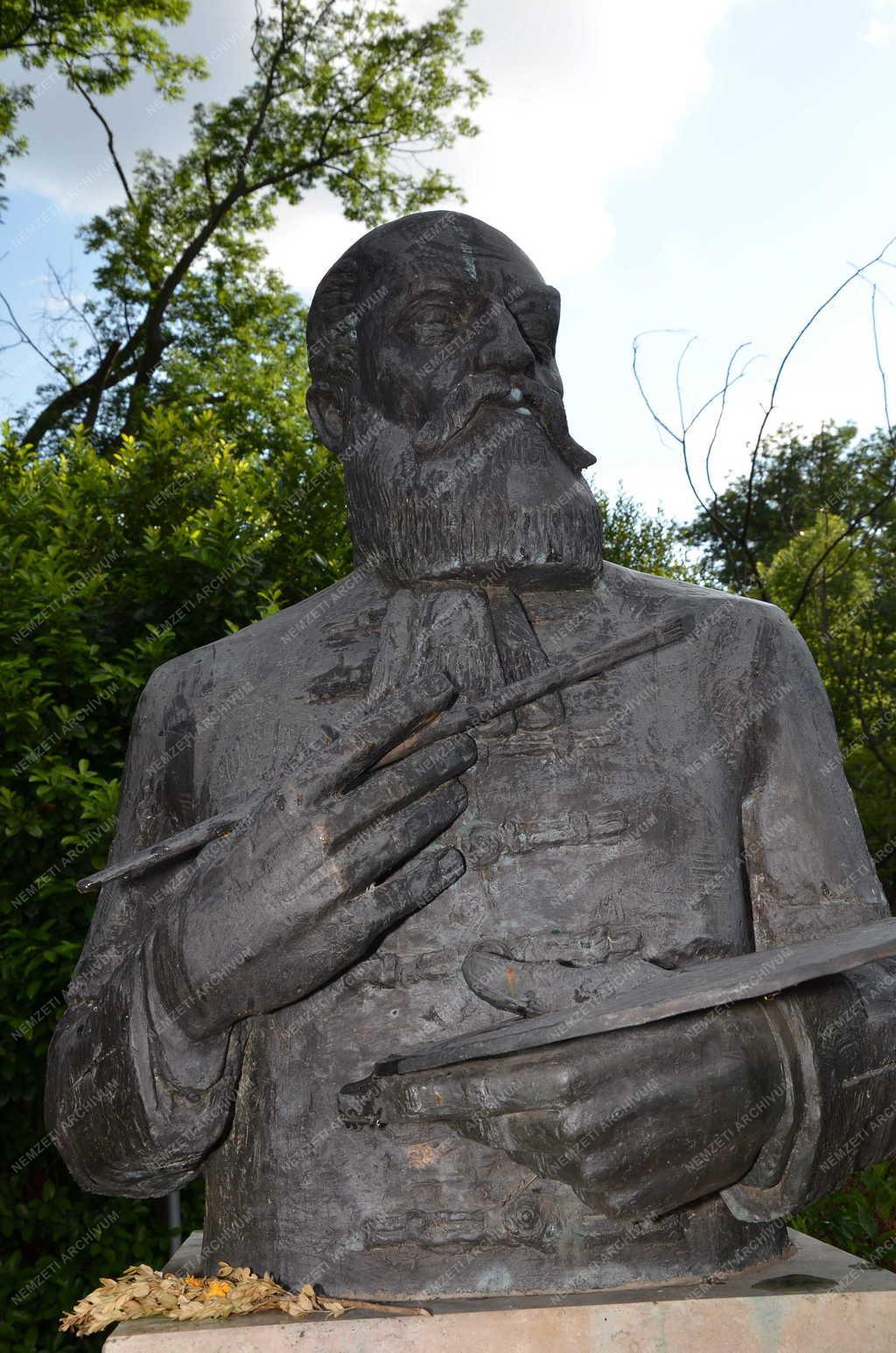 Budapest - Barabás Miklós szobra 