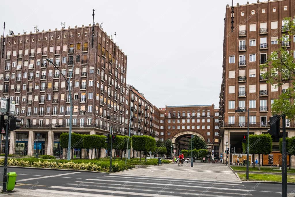 Városkép - Budapest - Madách tér