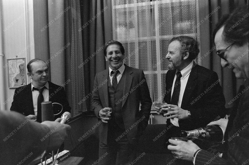 Kultúra - Az izraeli Chaim Topol és Bodrogi Gyula színművészek