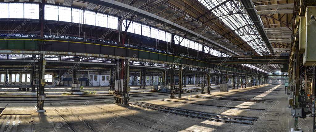 Épület - Budapest - Az Eiffel-csarnok