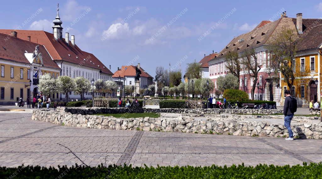 Városkép - Vác - Március 15. tér 