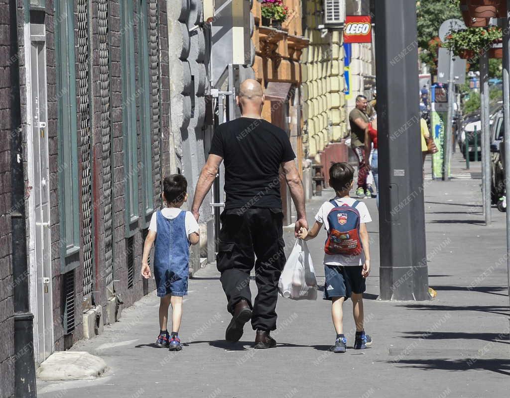 Városkép - Életkép - Budapest - Erzsébetváros