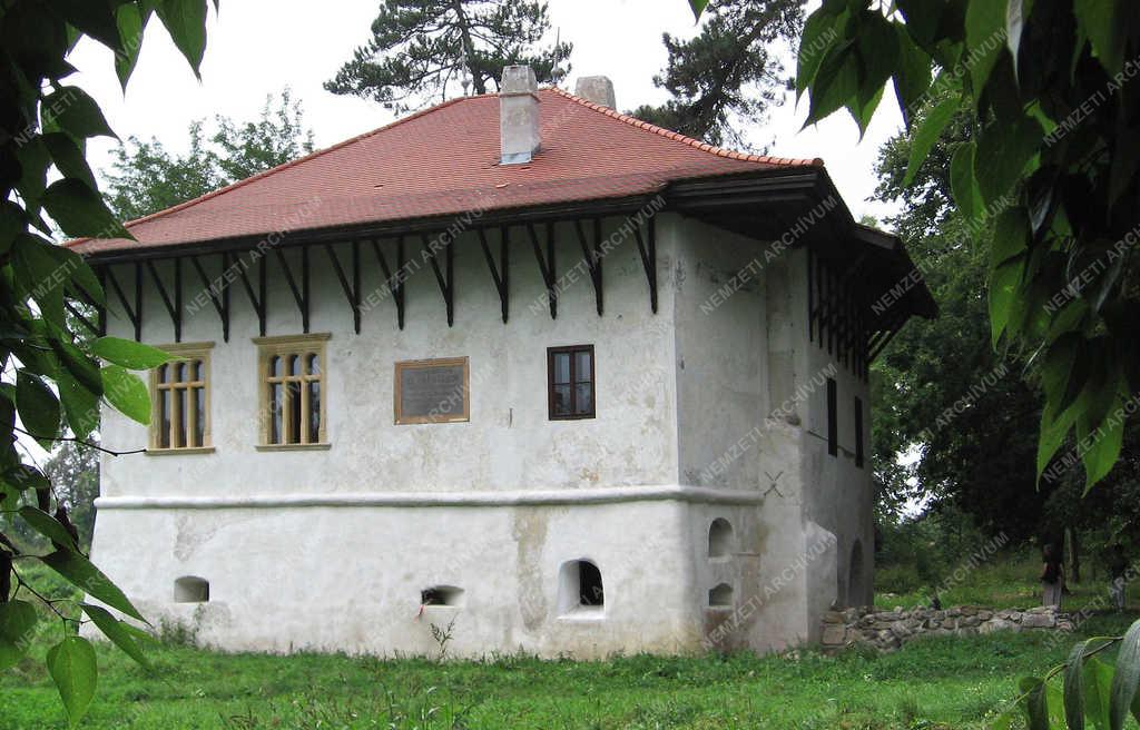 Műemlék épület - Marosillye - A Veres-bástya