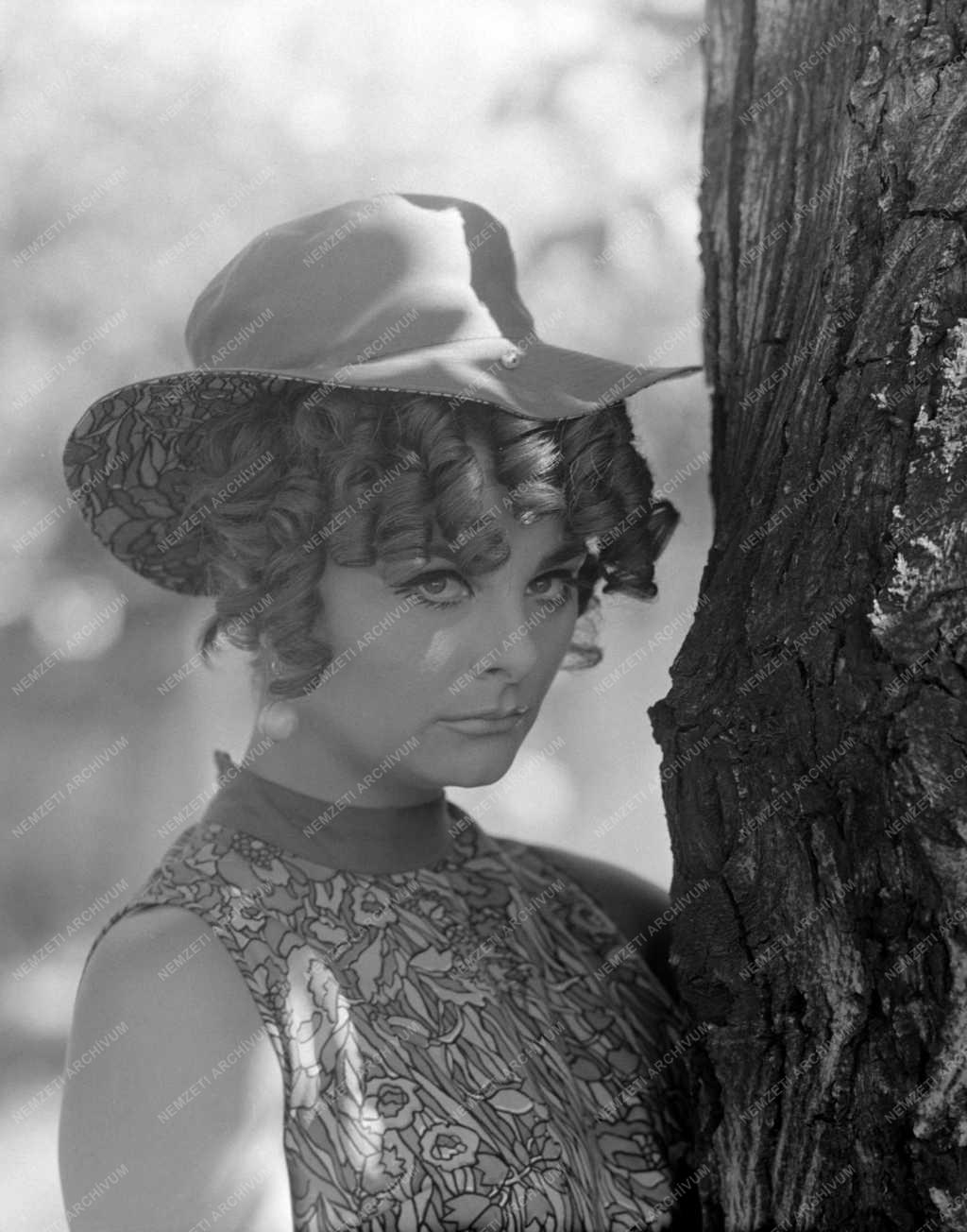 Kultúra - Béres Ilona színésznő