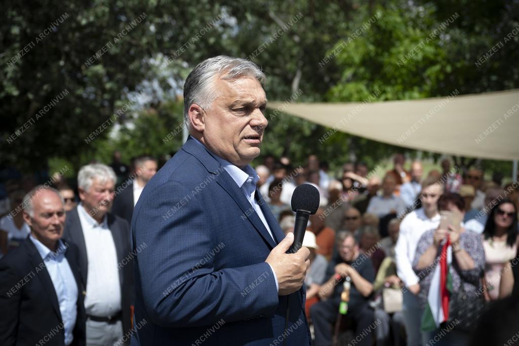 Voks 24 - Orbán Viktor országjáró kampánykörútja