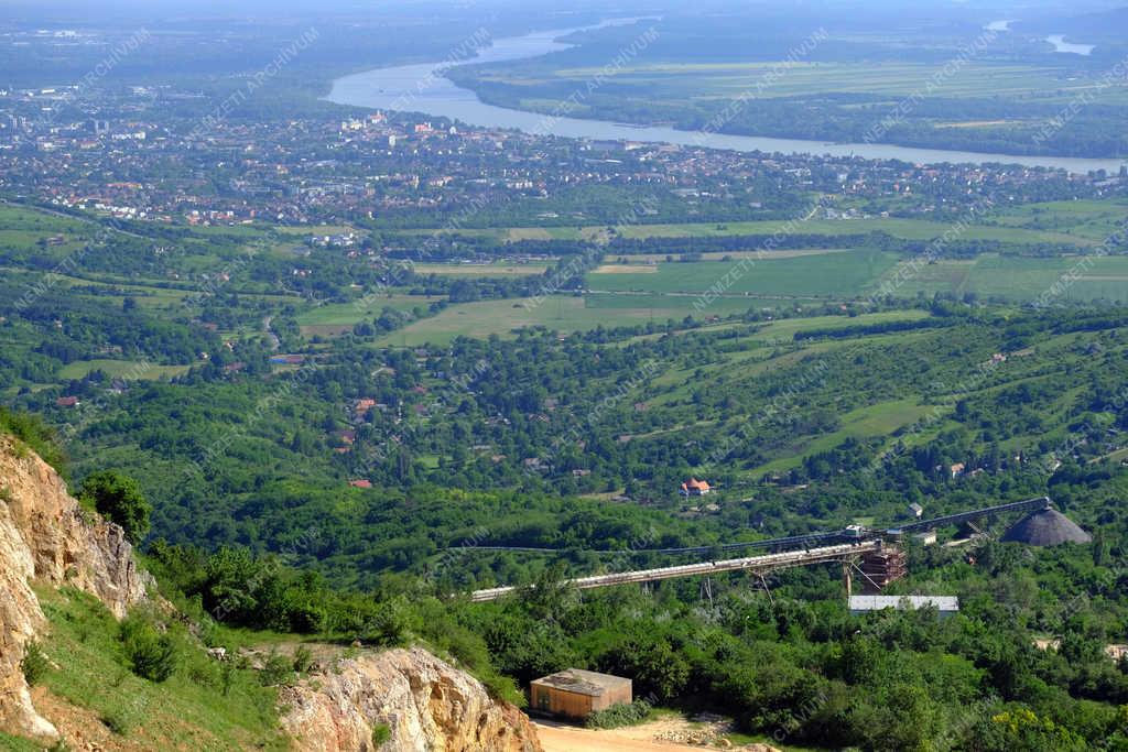 Építőipar - Vác - Kőbánya