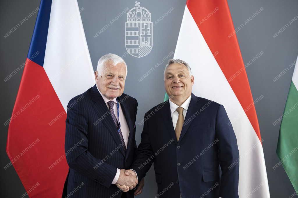 Orbán Viktor fogadta Václav Klaus volt cseh elnököt