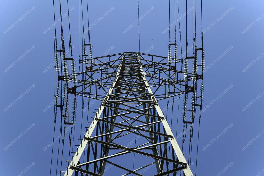 Energia - Budapest - Magasfeszültségű villamos távvezeték
