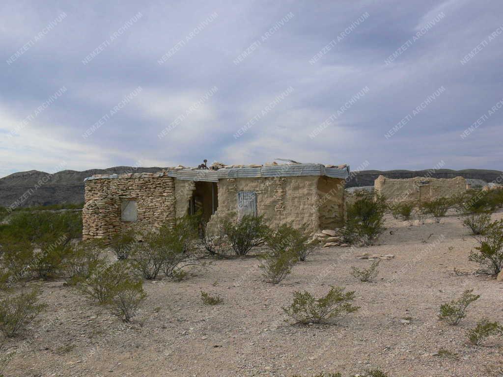Táj, város - Terlingua - Texas