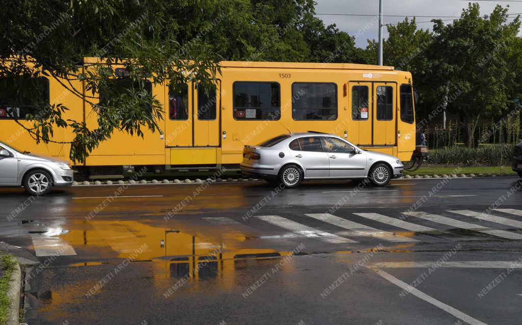 Közlekedés - Budapest - Villamos Kőbányán