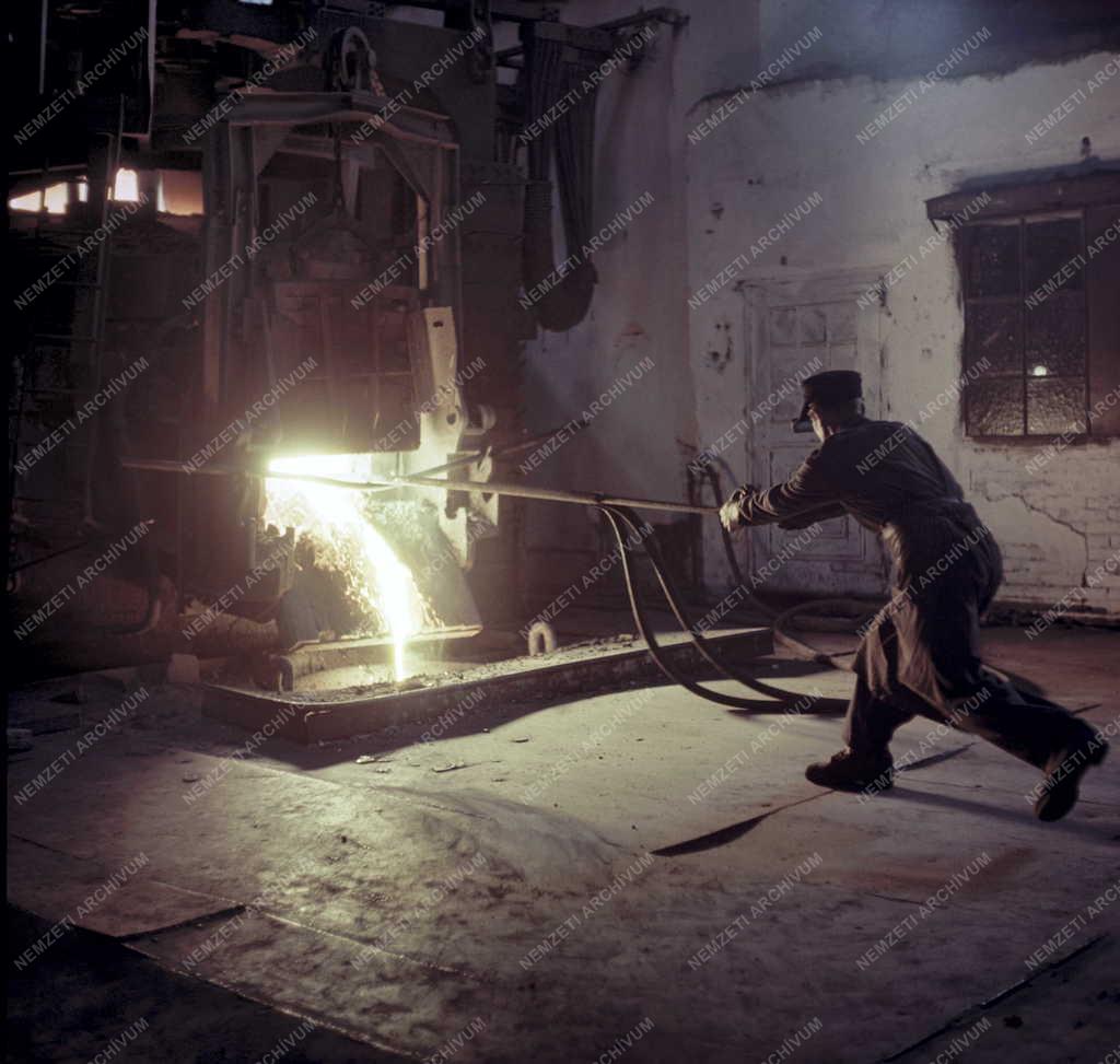 Nehézipar - Lenin Kohászati Művek