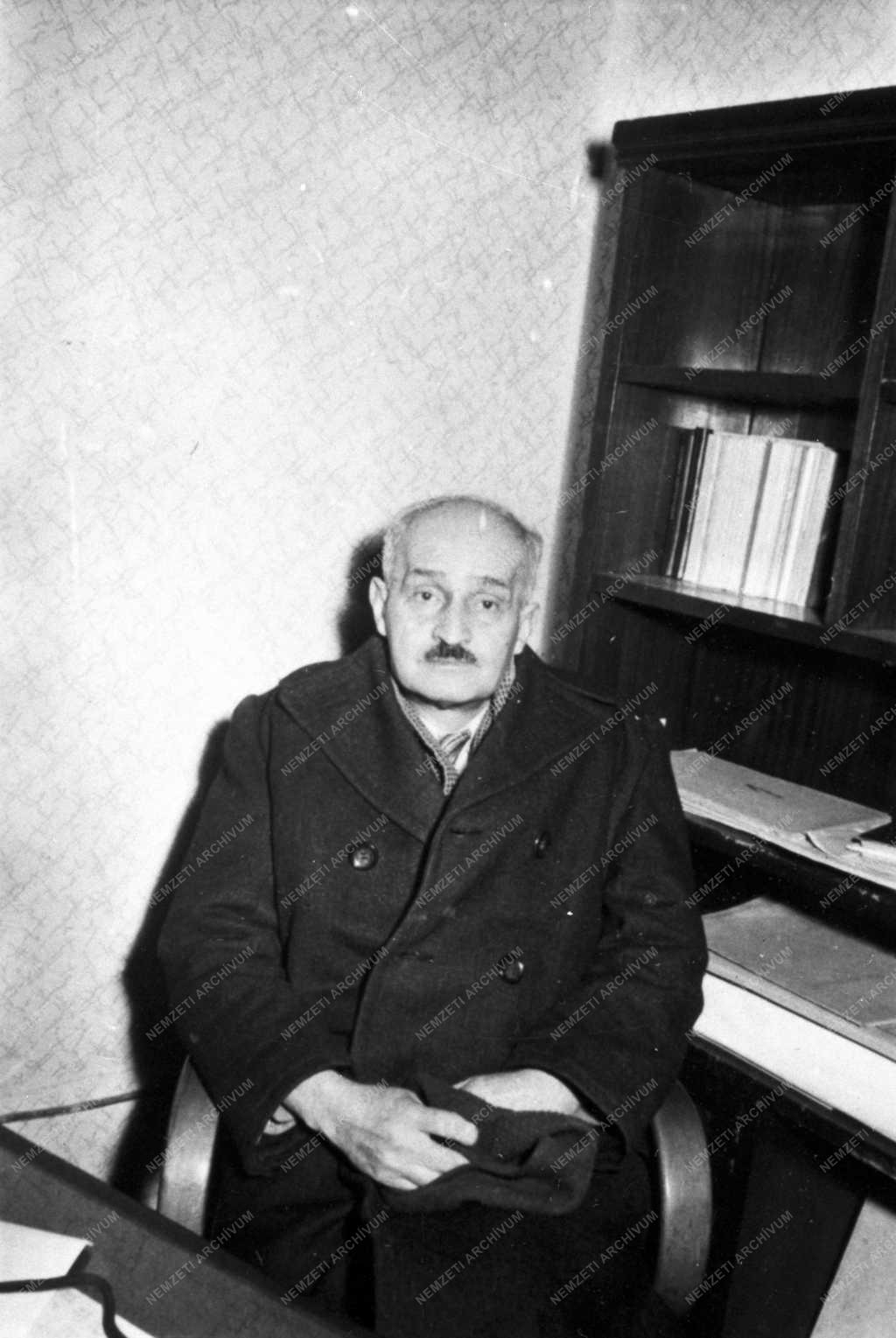 Ötvenhat emléke - Újjáalakul a Szociáldemokrata Párt
