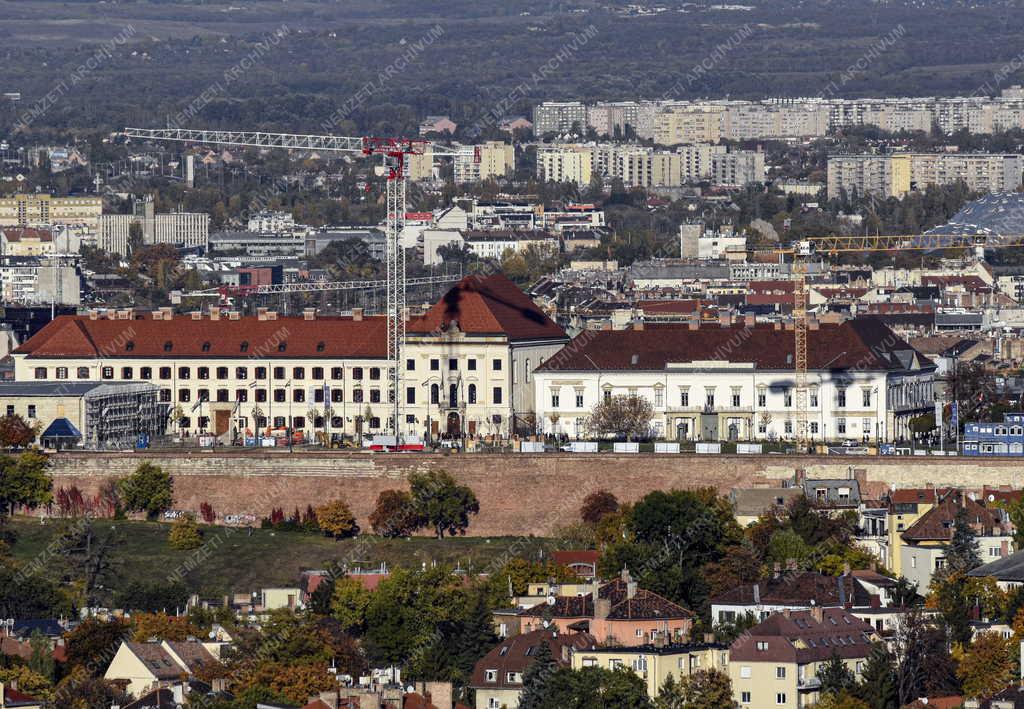 Városkép - Budapest látképe a Sas-hegyről