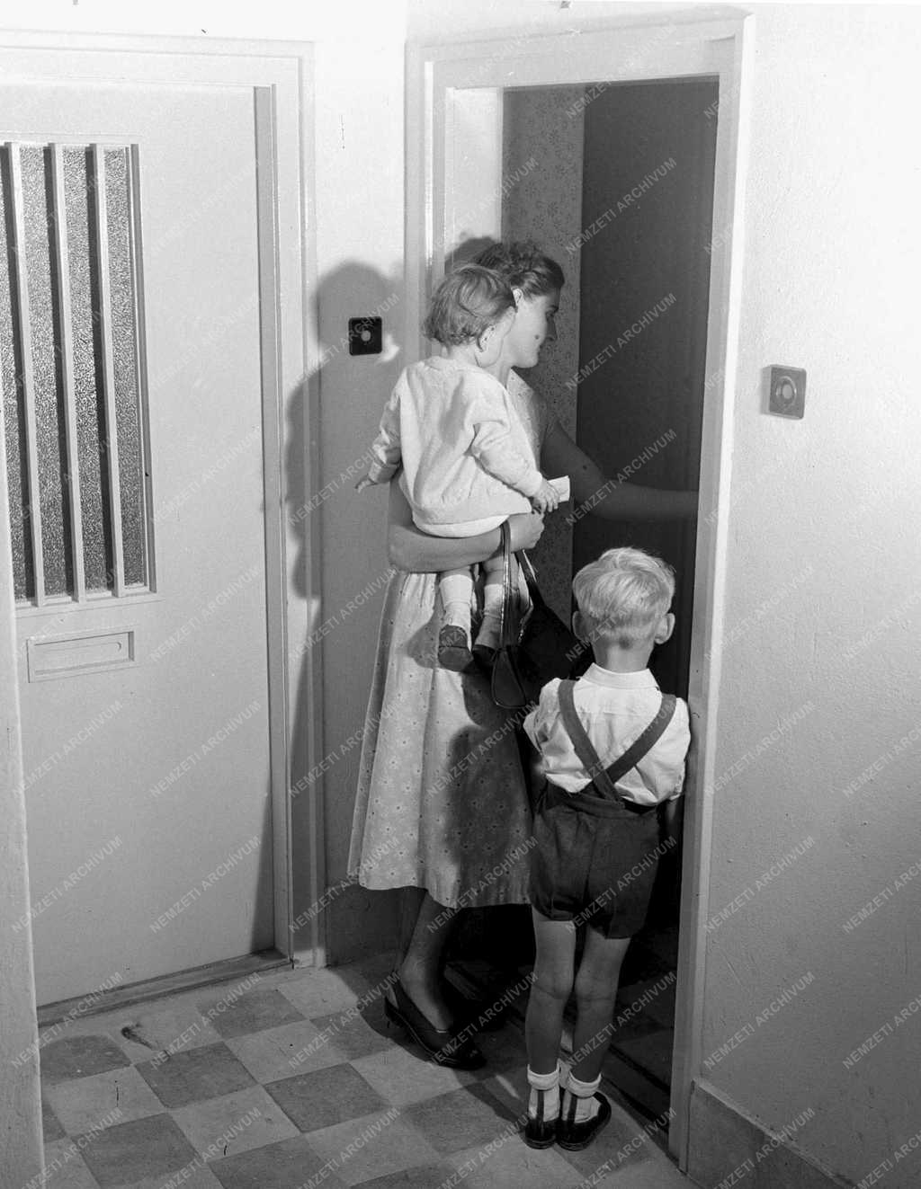 Társadalmi kérdés - Önkormányzat - Lakáskiutalás