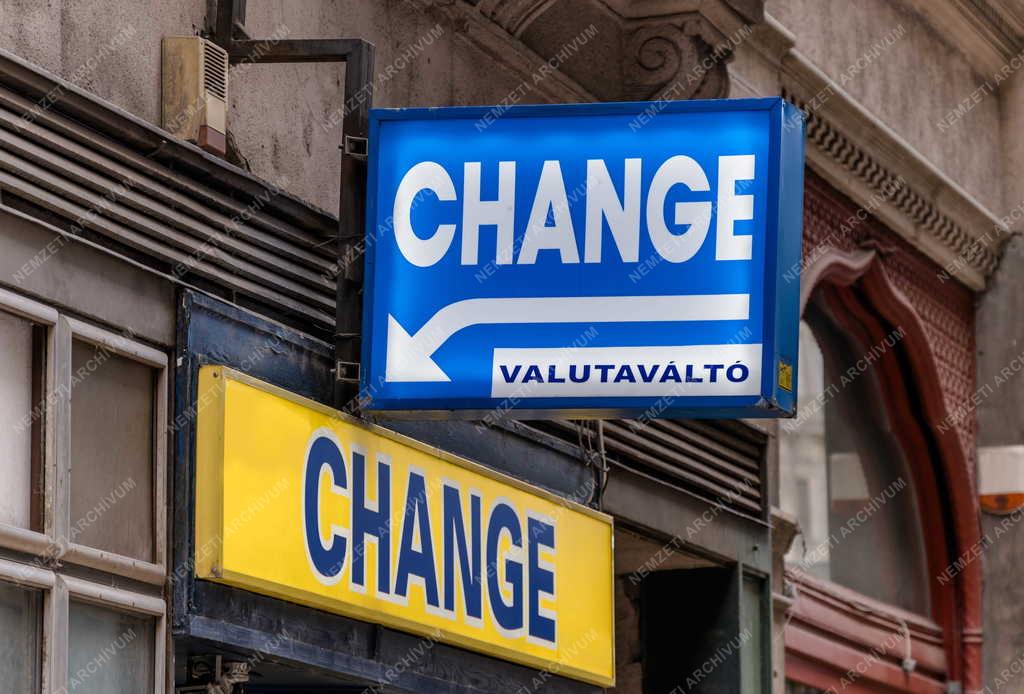 Pénzügy - Valutaváltó a fővárosban