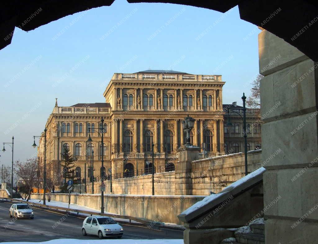 Táj, város - Budapest - Magyar Tudományos Akadémia