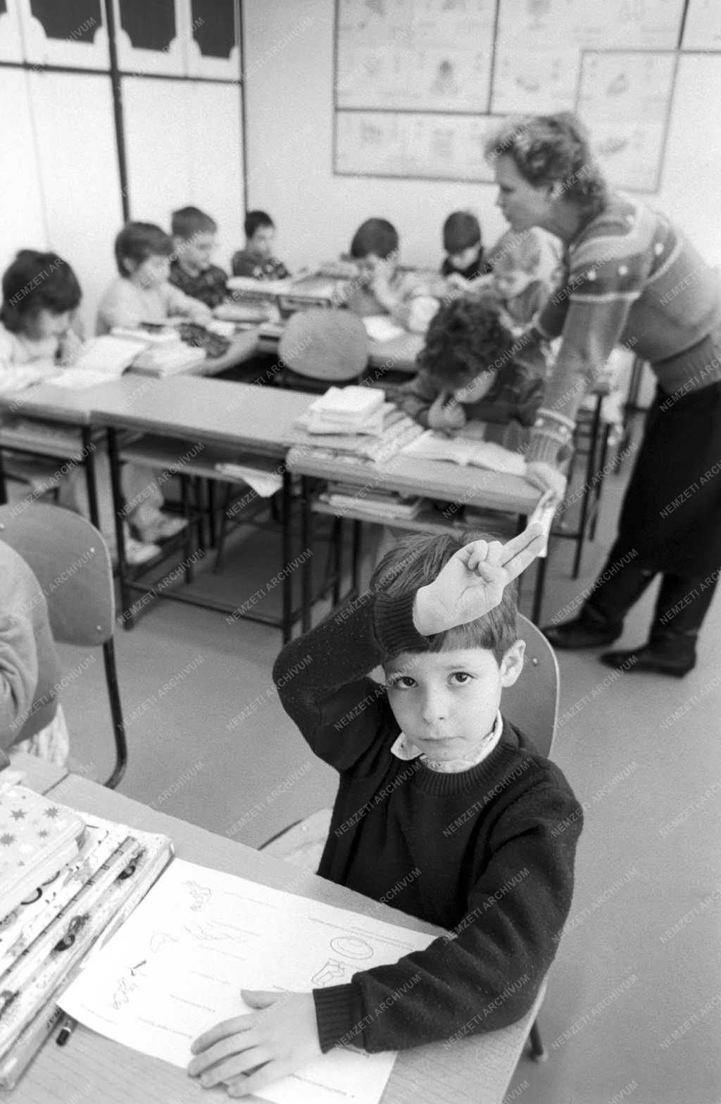 Oktatás - Törökbálinti Kísérleti Általános Iskola