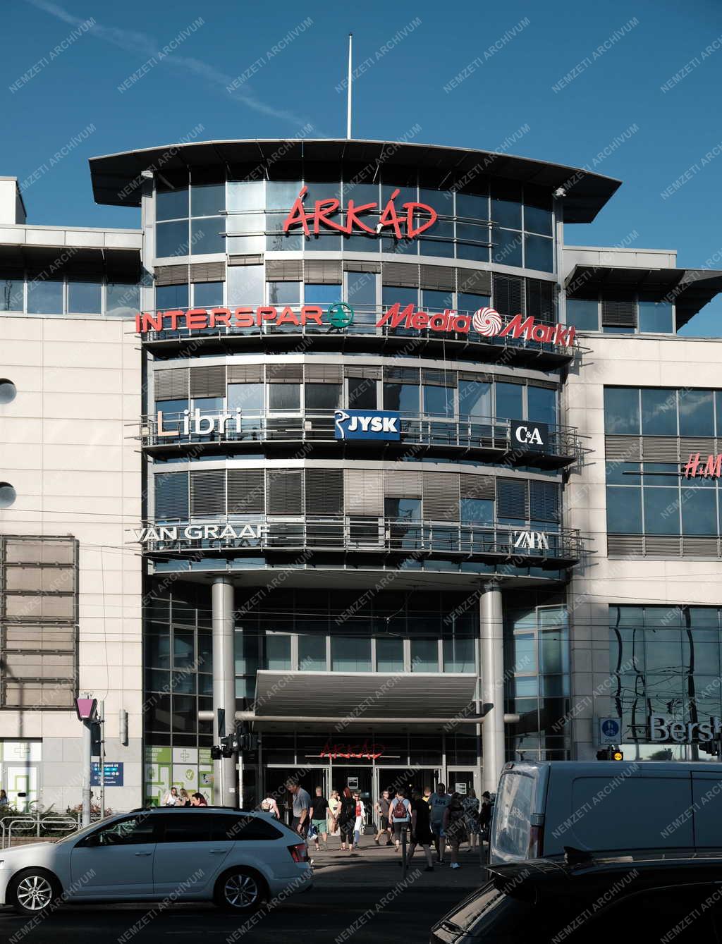 Kereskedelem - Budapest - Árkád Budapest bevásárlóközpont