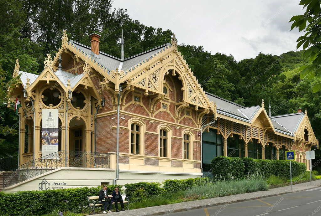 Városkép - Budapest - Egykori lóvasút végállomási épület Zugligetben