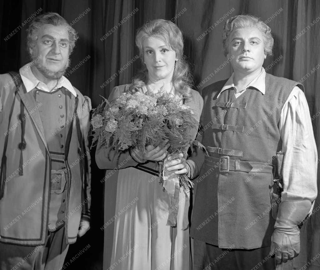 Brünhild Friedland, a drezdai operaház magánénekesnőjének vendégfellépése a Magyar Állami Operaház Erkel Színházában - Wagner: „Bolygó hollandi”