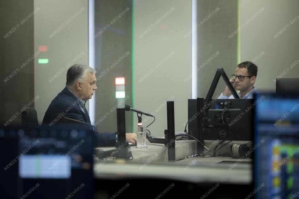 Miniszterelnöki interjú a Kossuth rádióban