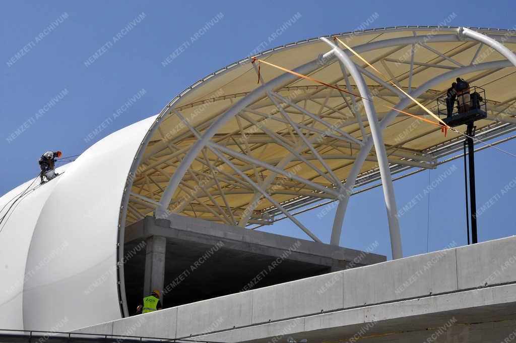 Építkezés - Budapest - Épül az MTK új stadionja