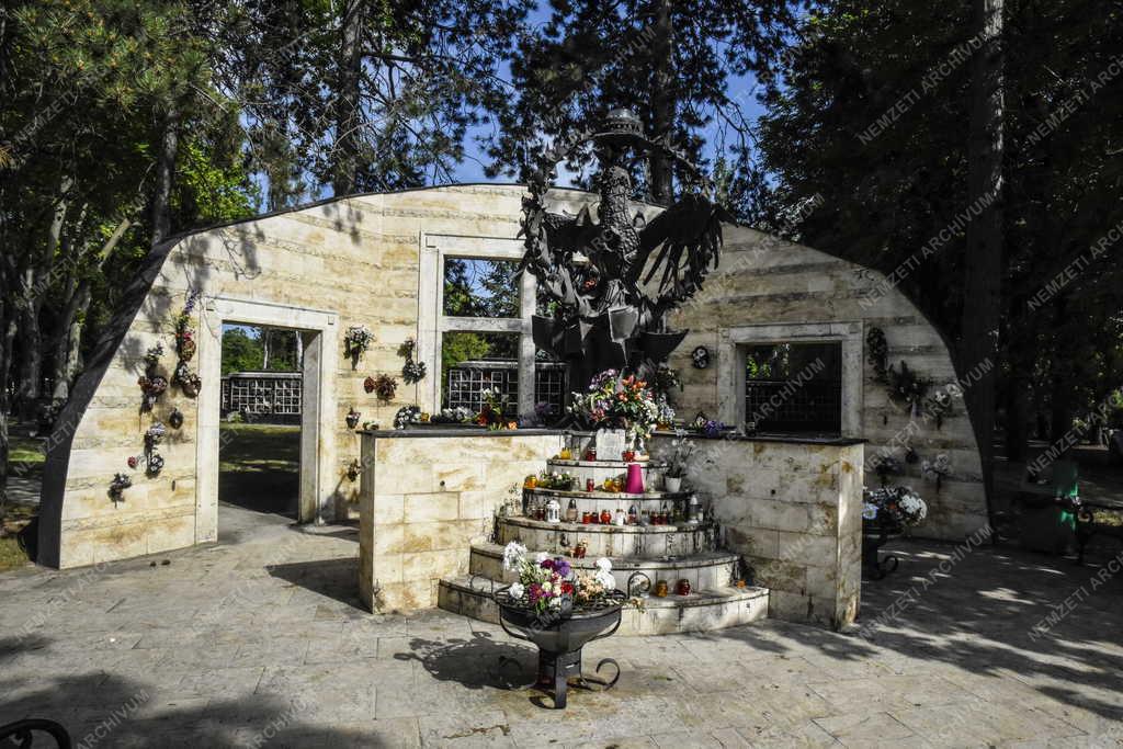 Kegyelet - Budapest - Új köztemető