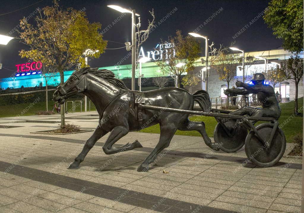 Műalkotás - Budapest - Az ügető hajtó szobor