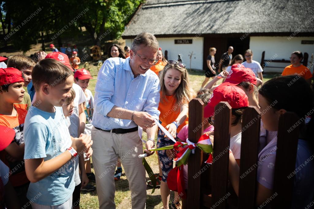Minden eddiginél több gyermek Erzsébet-táborozhat az idén