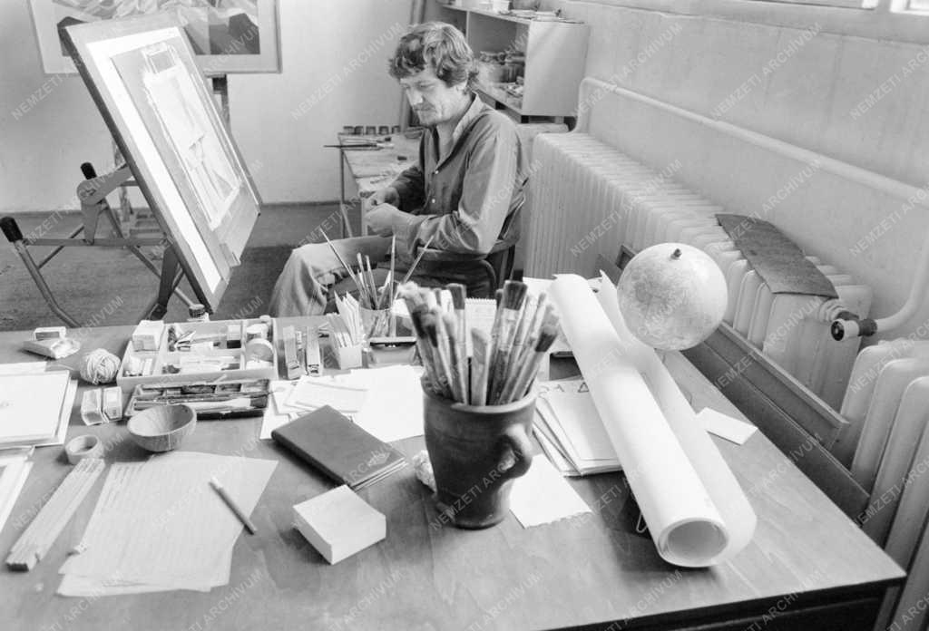 Kultúra - Hajdú László festőművész műtermében