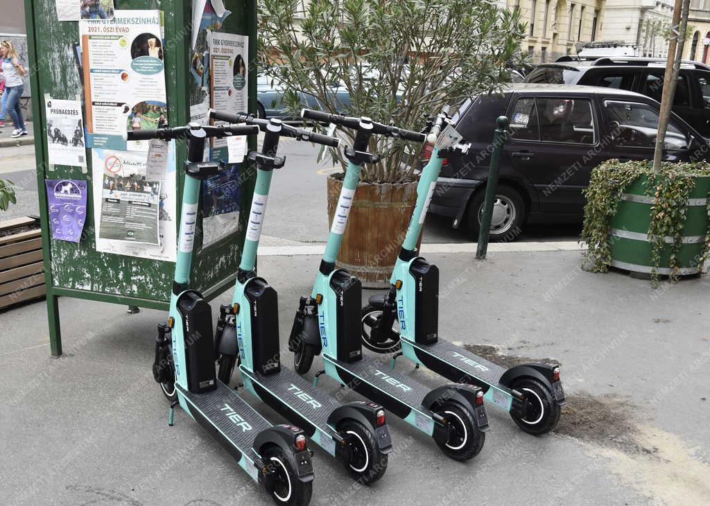 Közlekedés - TIER e-rollerek Budapesten