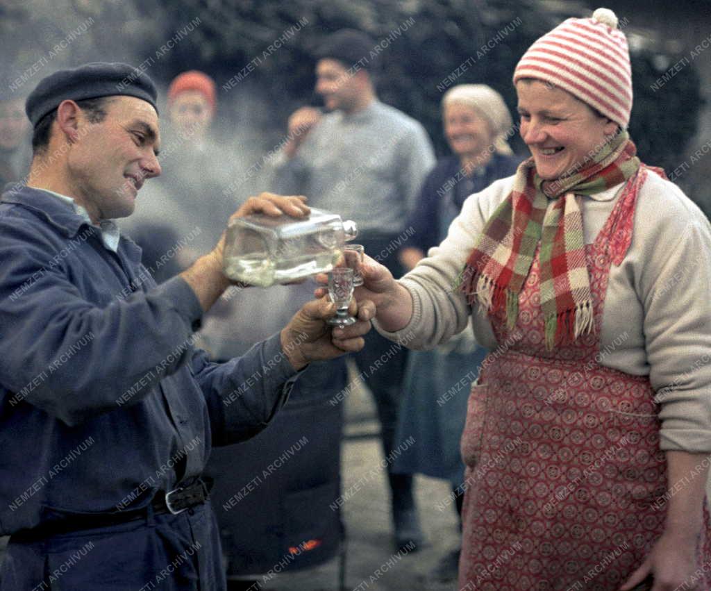 Életkép - Disznóvágás Gigén