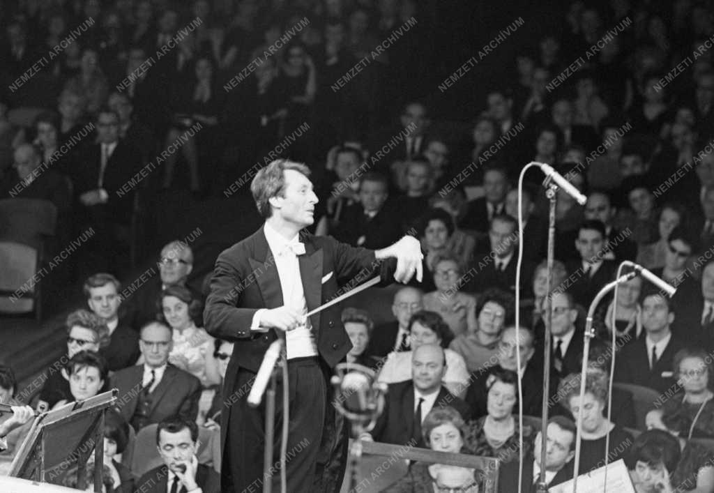 Kultúra - Budapesti Zenei Hetek - Az ÁHZ koncertje az Erkel Sz