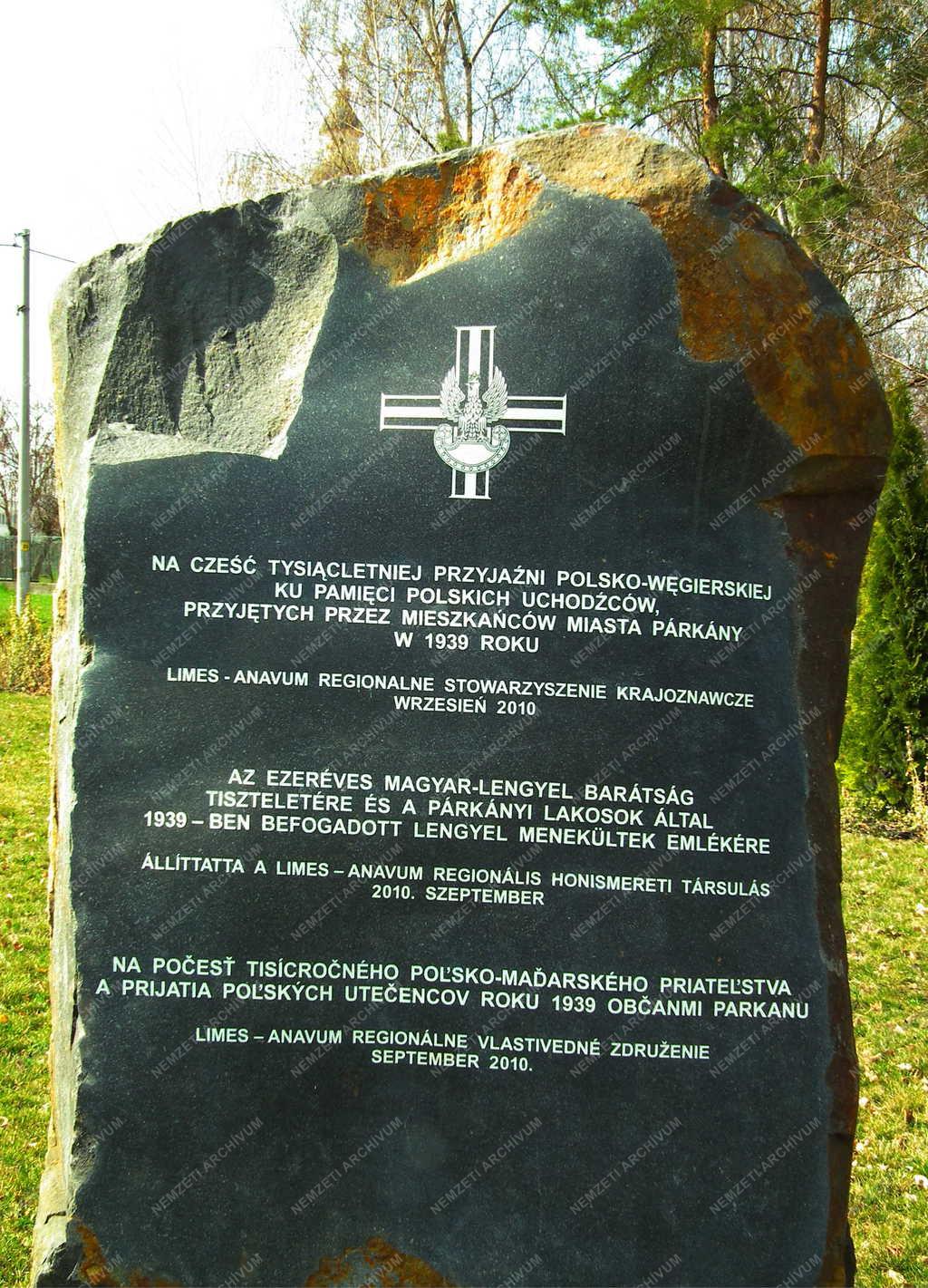 Emlékmű - Párkány - Lengyel menekültek emlékműve