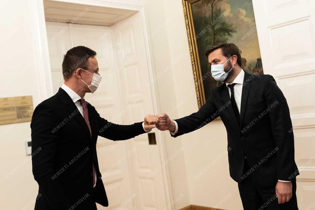 Szijjártó Péter a horvát gazdasági és fejlesztési miniszterrel tárgyalt
