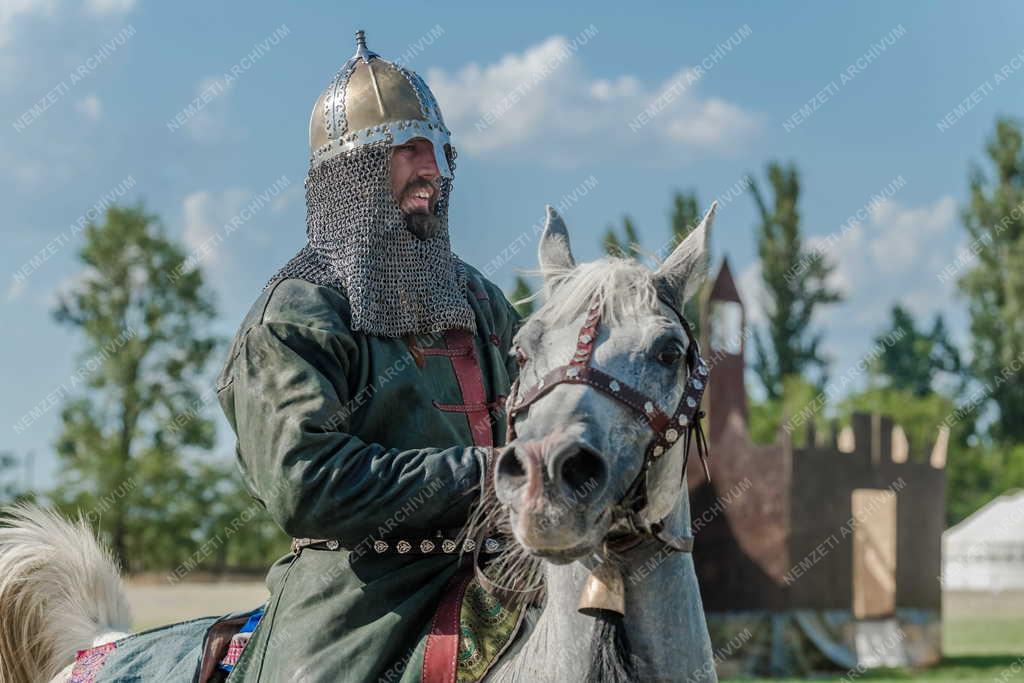 Néphagyomány - Kultúra - Ősök Napja Bugacon - Kurultaj Magyar Törzsi Gyűlés