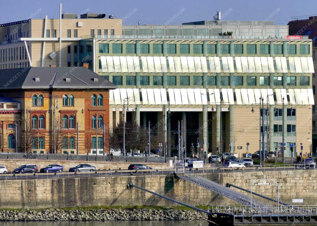 Felsőoktatás - Budapest - A Corvinus Egyetem oktatási épülete