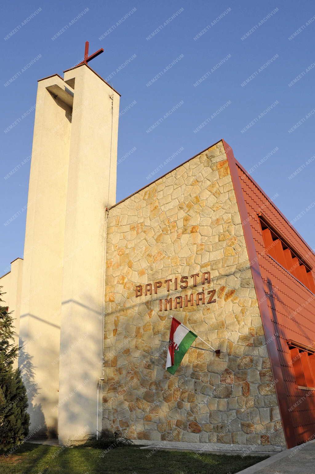 Egyházi épület - Kosd - Baptista imaház