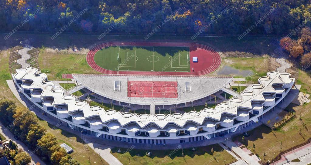 Légi fotó - Debrecen - Nemzetközi iskola 