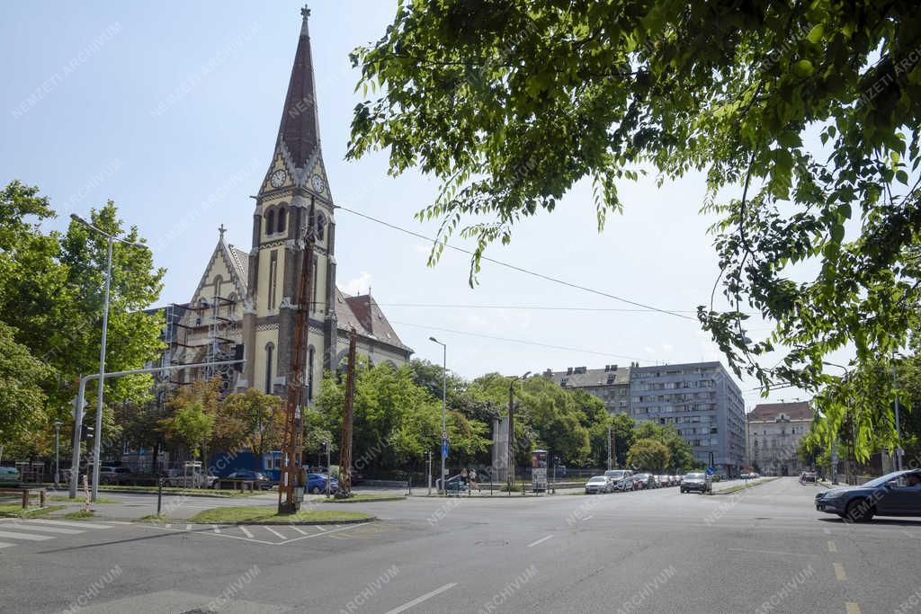 Egyházi épület - Budapest - Evangélikus templom